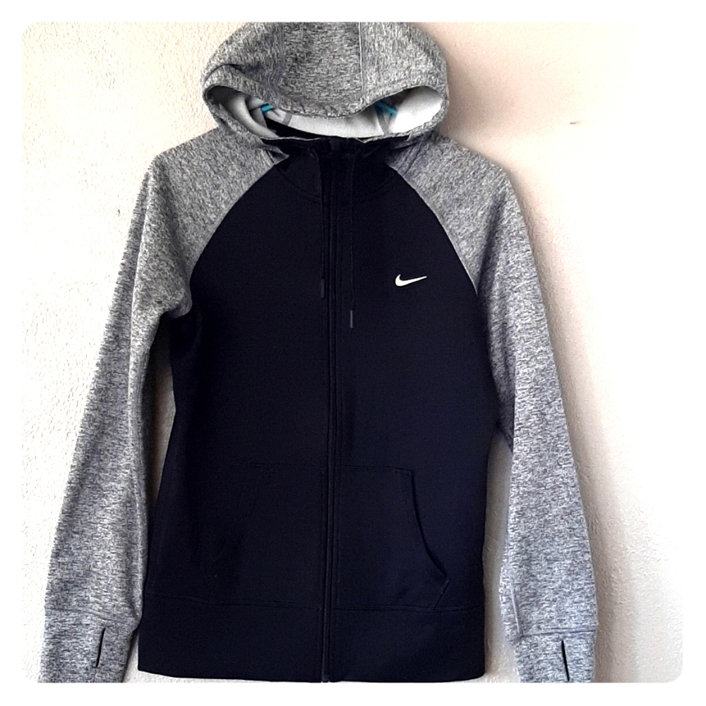 Nike size Small zip up Therma-Fit jacket
